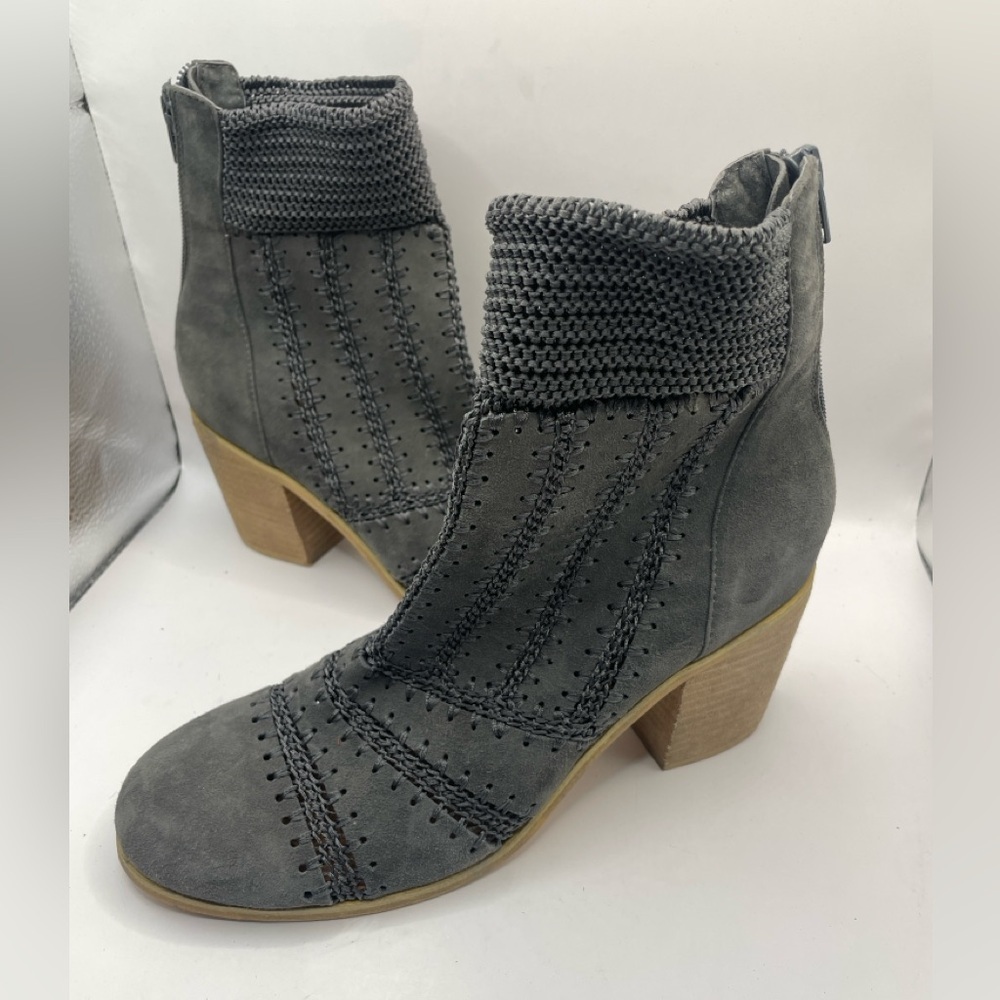 Anthropologie Silent D Yasmin Patchwork Knit  charcoal Suede Women Boots SZ 9